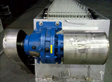 XQ型循環(huán)式齒耙清污機